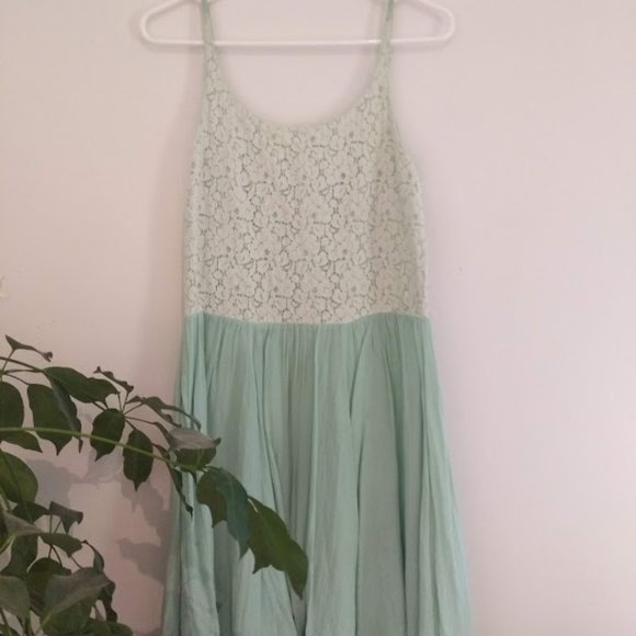 Vintage teal lace dress - Picture 1 of 4